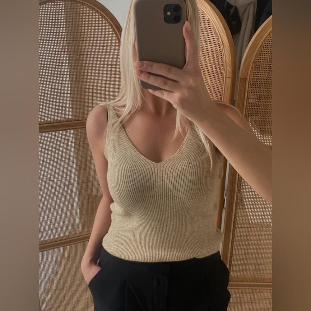 Bershka Light Tan Ribbed Knit Top, Size M